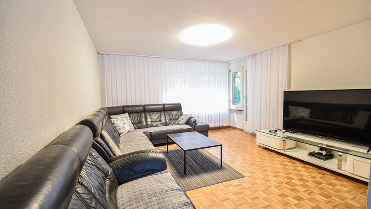 Geräumige 5.5-Zimmer-Wohnung nahe Dorfzentrum Neuenhof