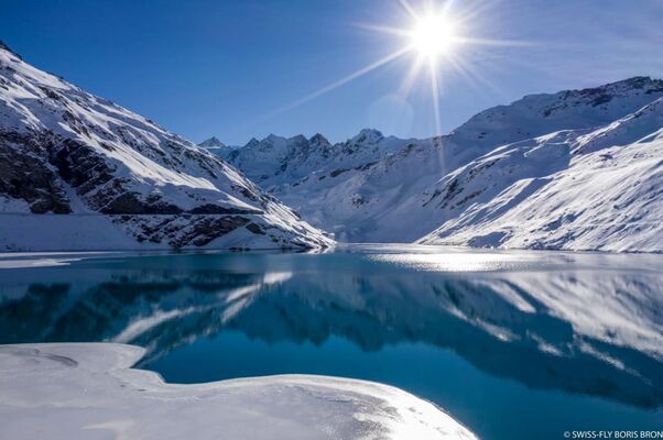 Environs - Barrage de Moiry