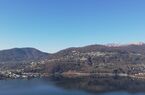 Splendid and new 2,5-room apartment with wonderful panoramic lake view