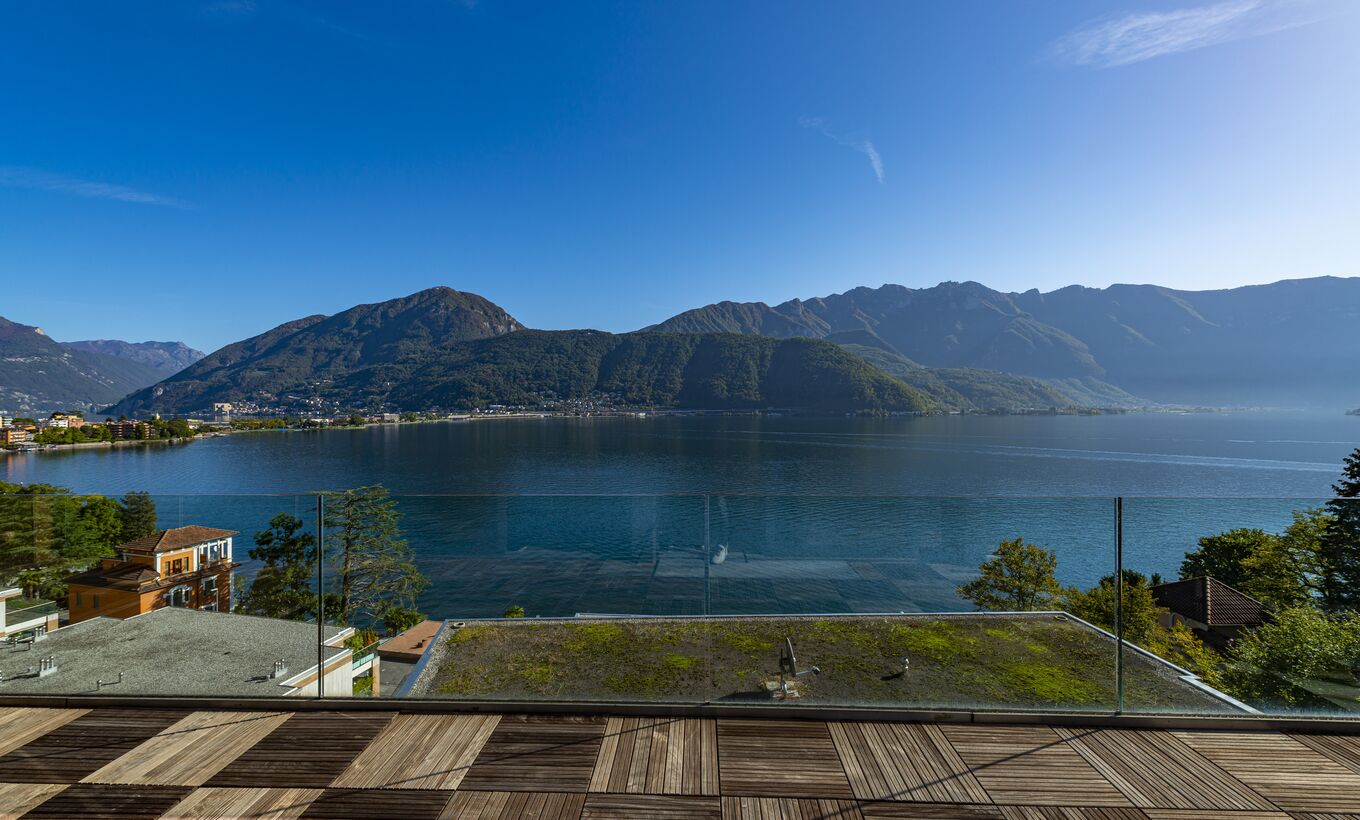 Attico-triplex con piscina privata e splendida vista
