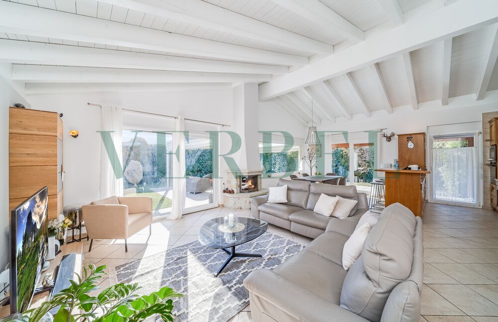 Charming detached house with a beautiful view of the mountains