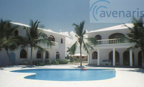 Villa in der Karibik mit direktem Strandzugang und Gästehaus