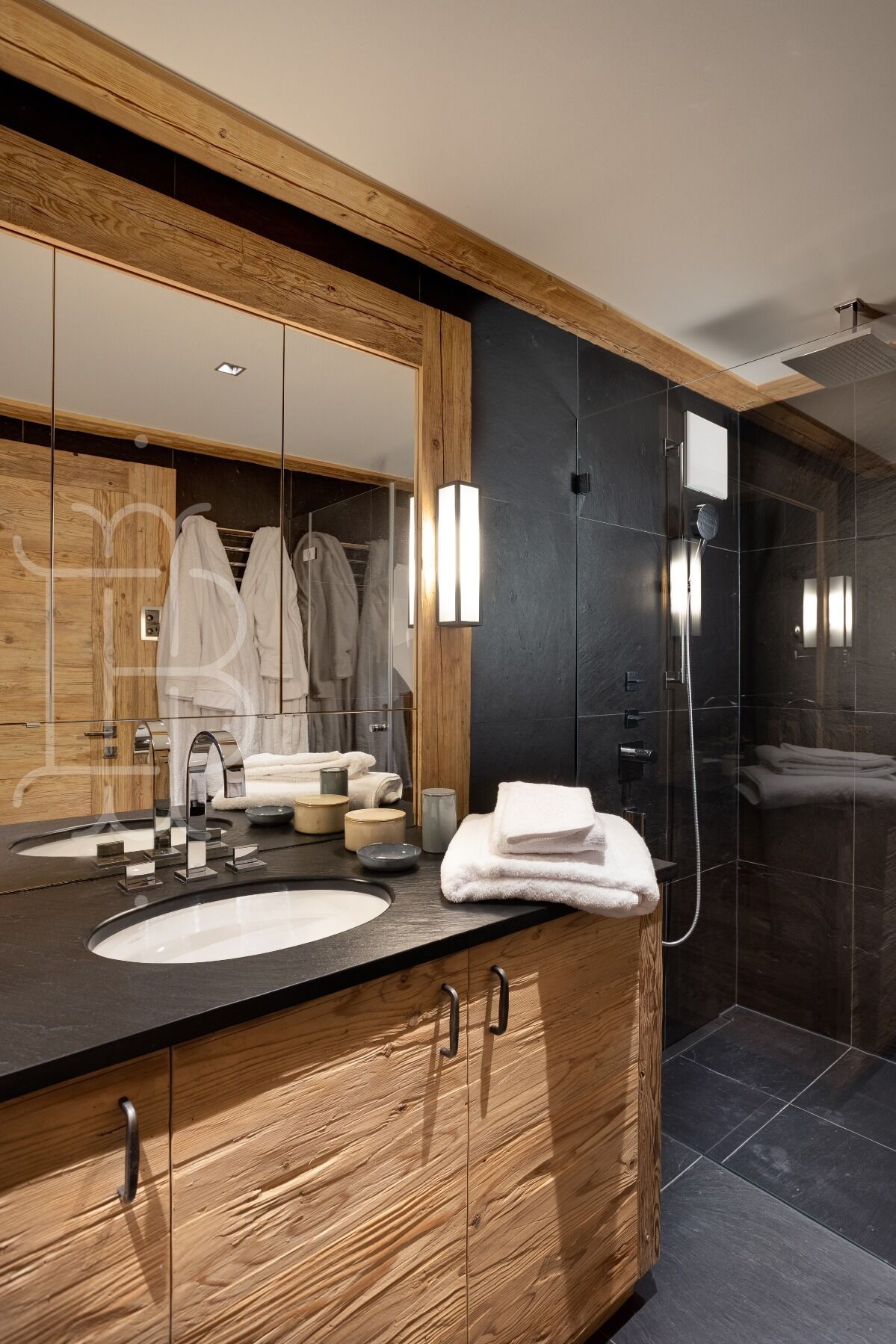 Interior view 9