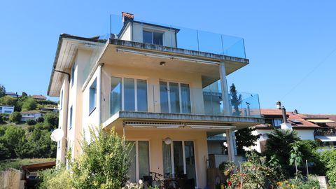 Zu verkaufen:
Attraktives Mehrfamilienhaus
Schöne Lage am Murtensee