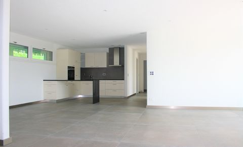 New 3.5 room apartment with a terrace of nearly 50 m2
