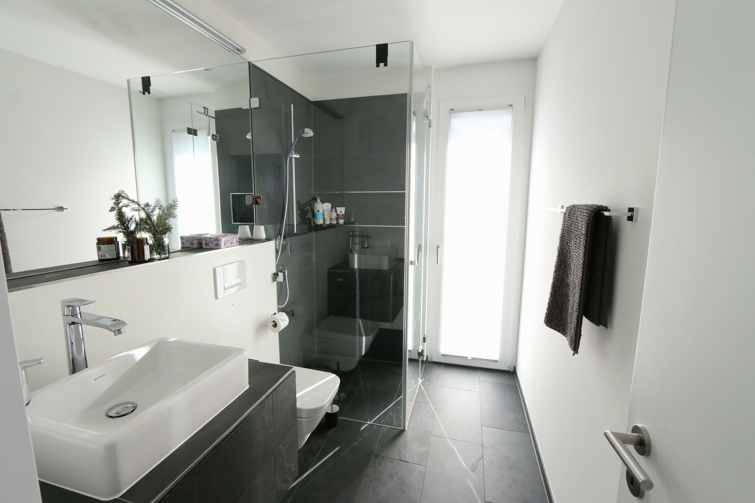 Gäste WC im Erdgeschoss beim Eingang