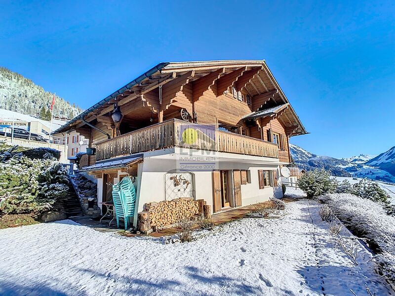 Emplacement exceptionnel d'un chalet familial orienté plein sud