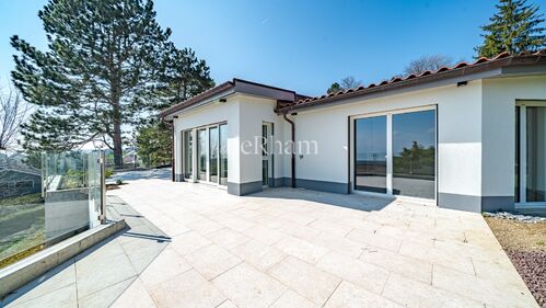 Single family house CH-1169 Yens
