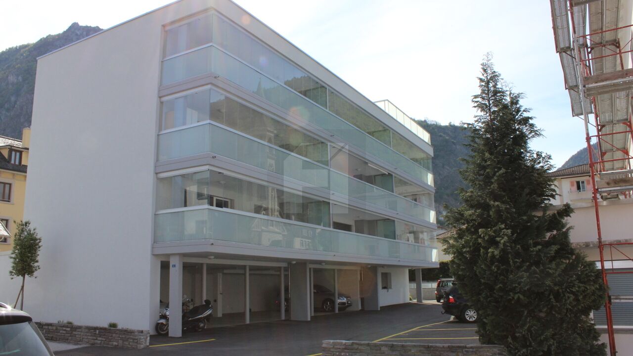 Firstview