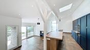Situation unique - Magnifique villa rénovée avec jardin et vue lac