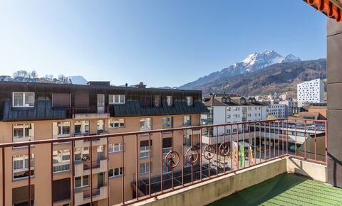 Helle 4.5-Zimmer-Wohnung im Dorfkern mit toller Weitsicht