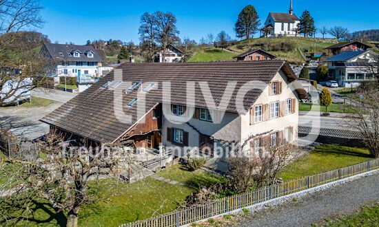 Familientraum mit grossem Garten und Potenzial