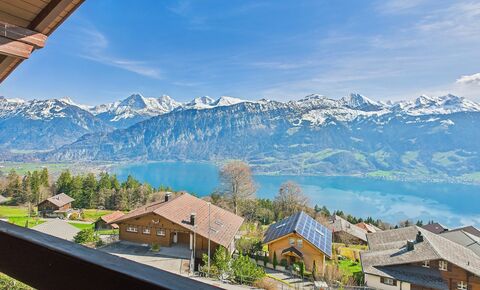 Chalet mit unverbaubarer See- + Alpensicht inkl. Baulandreserve