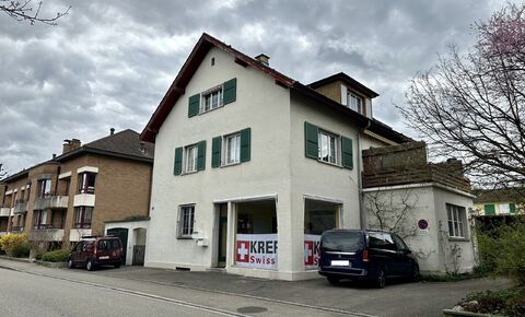Versatile commercial property with parking spaces