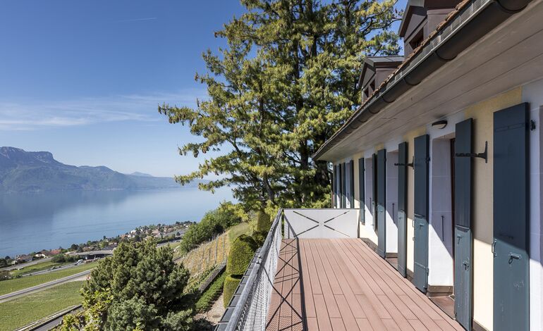 Au coeur du vignoble, rare propriété avec vue spectaculaire sur le lac
