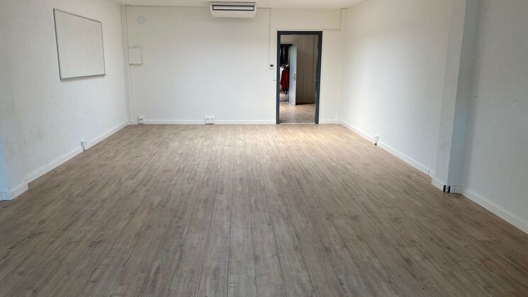 Office CH-1028 Préverenges, Z.I. Trési 9b