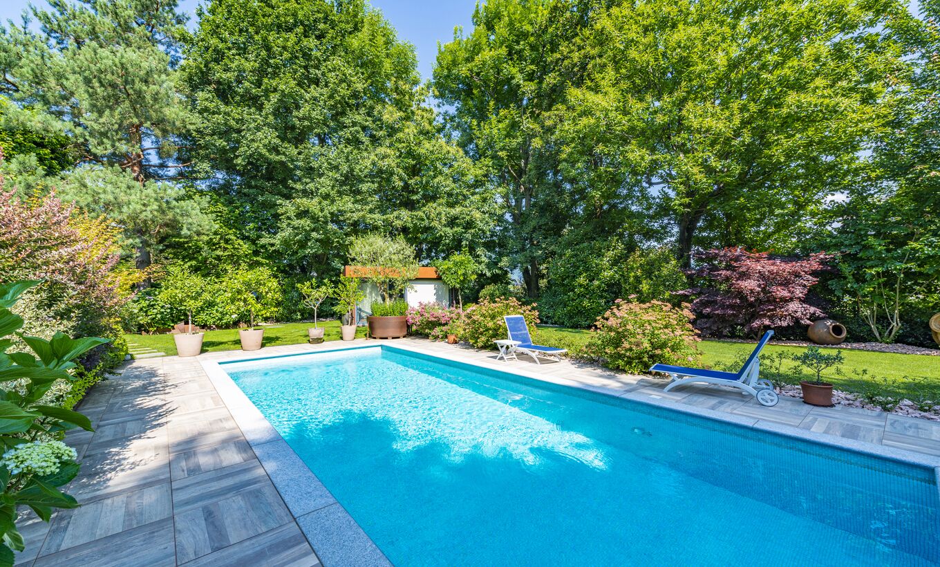 Villa immersed in an oasis of peace