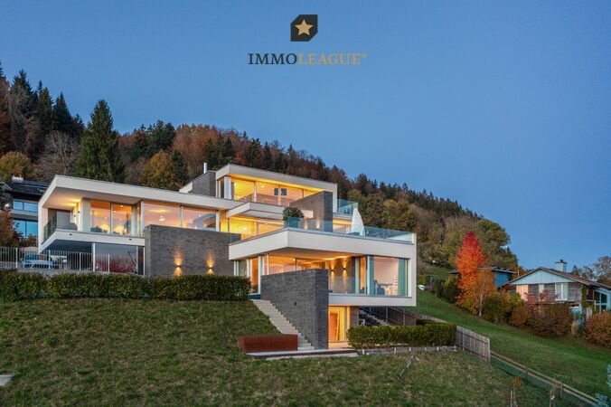 Moderne Luxusvilla der Extraklasse. 