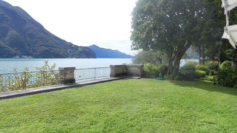 LUGANO-CASTAGNOLA
Affittasi appartamento 4.5 locali fronte lago