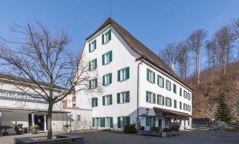 2-Zimmer-Wohnung // Atelier- oder Büroraum mit Küche, Dusche und WC