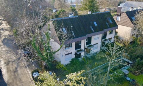 Situation exceptionnelle à Arlesheim : maison d'angle mitoyenne avec c