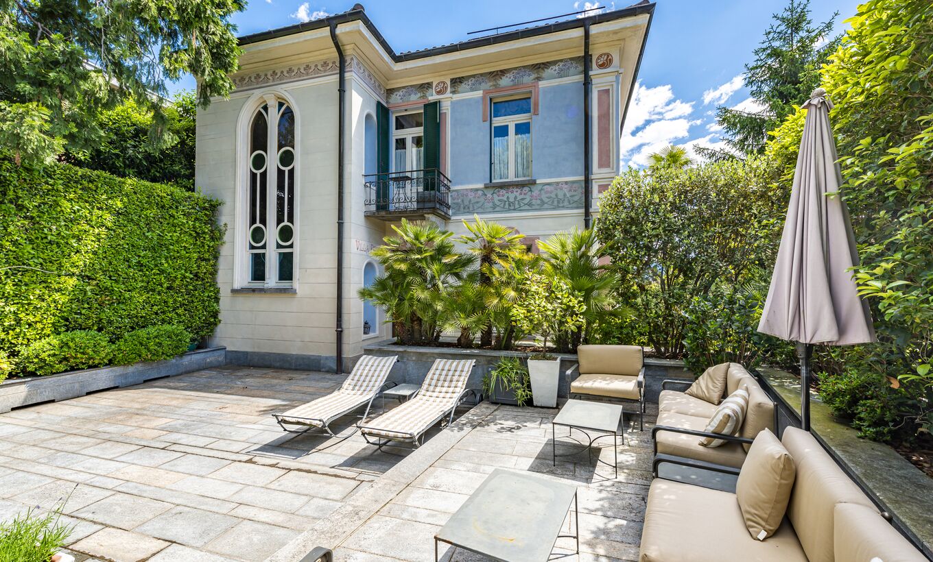 Stilvolle Villa mit Seeblick