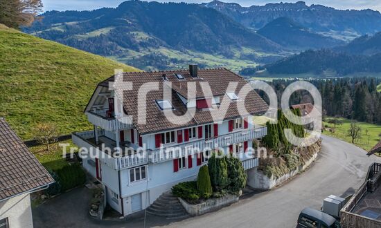 Mehrfamilienhaus mit Traumaussicht