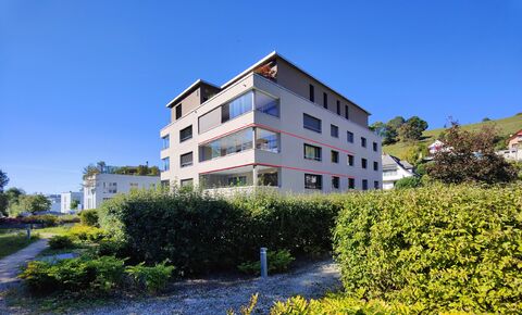Moderne 3.5 Wohnung mit grosser Terrasse - Lift - 2 Nasszonen!