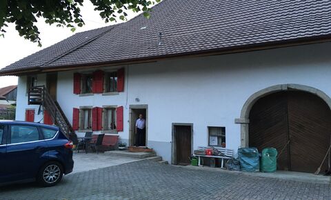 A VENDRE à CHABLES
Ferme à rénover
sur parcelle de 1514 m2