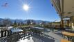 Mayens d'Arbaz, immeuble/restaurant
face au lac, vue imprenable.