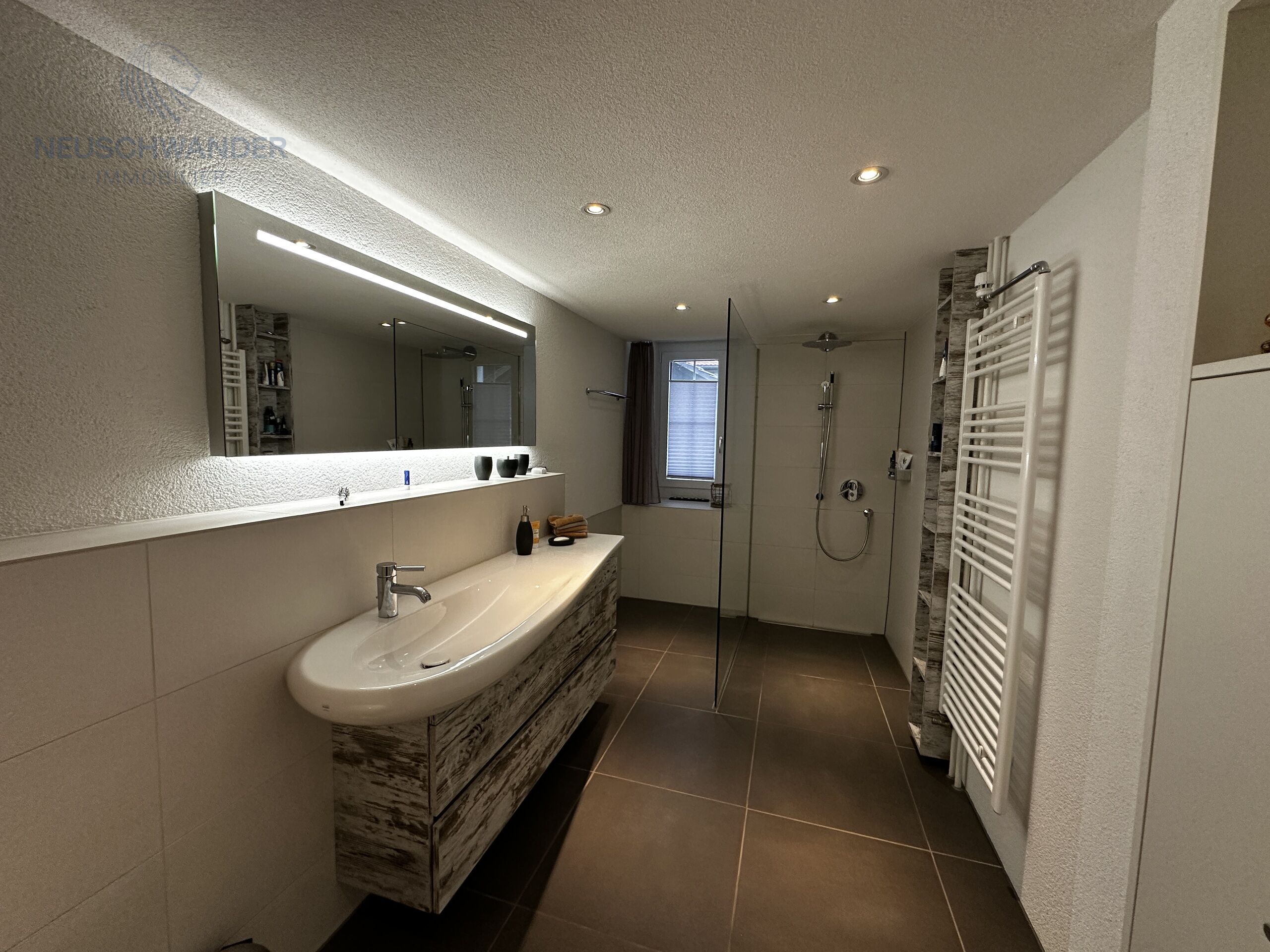 salle de douche rez de chaussée