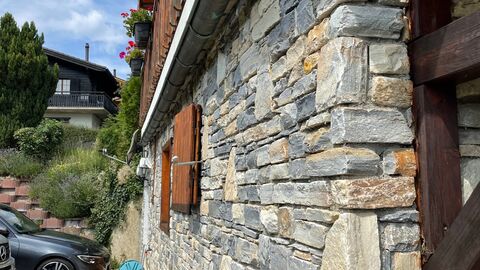 Chalet di charme con splendida vista, garage e monolocale