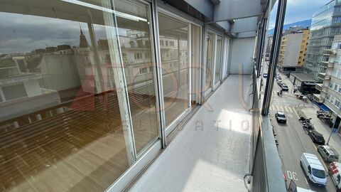 Attic flat CH-1207 Genève, rue du 31-Décembre