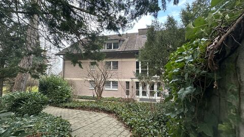 Elegante und grosszügige 6.5 Maisonette Wohnung mit Aussicht auf Basel