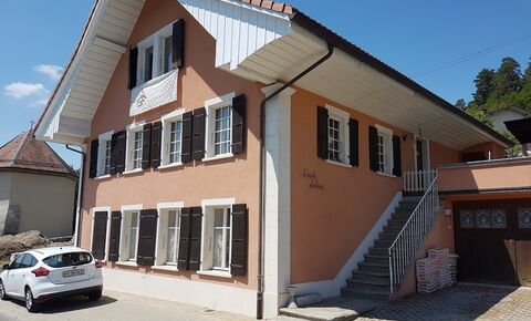 A LOUER A MENIERES
Appartement de 2,5 pièces