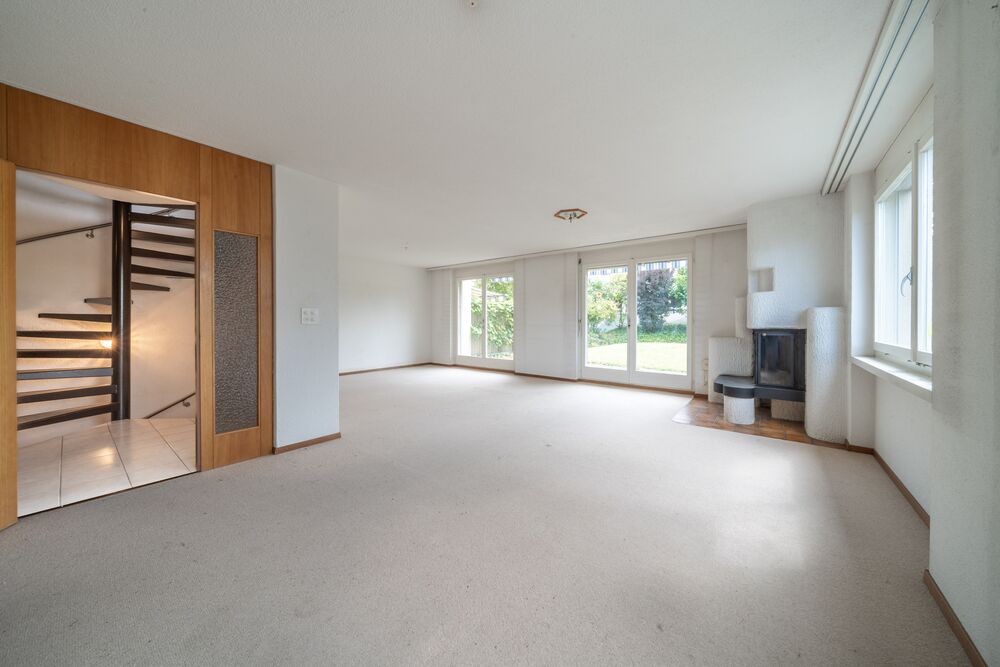 Doppeleinfamilienhaus mit grossem Garten und viel Potenzial