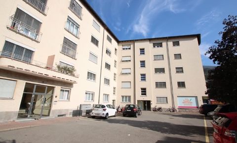 Apartment building with 33 apartments, 3 commercial premises and 15 pa