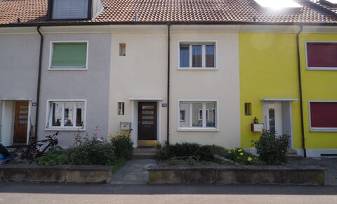 Terraced house with garden in the popular Neubad district