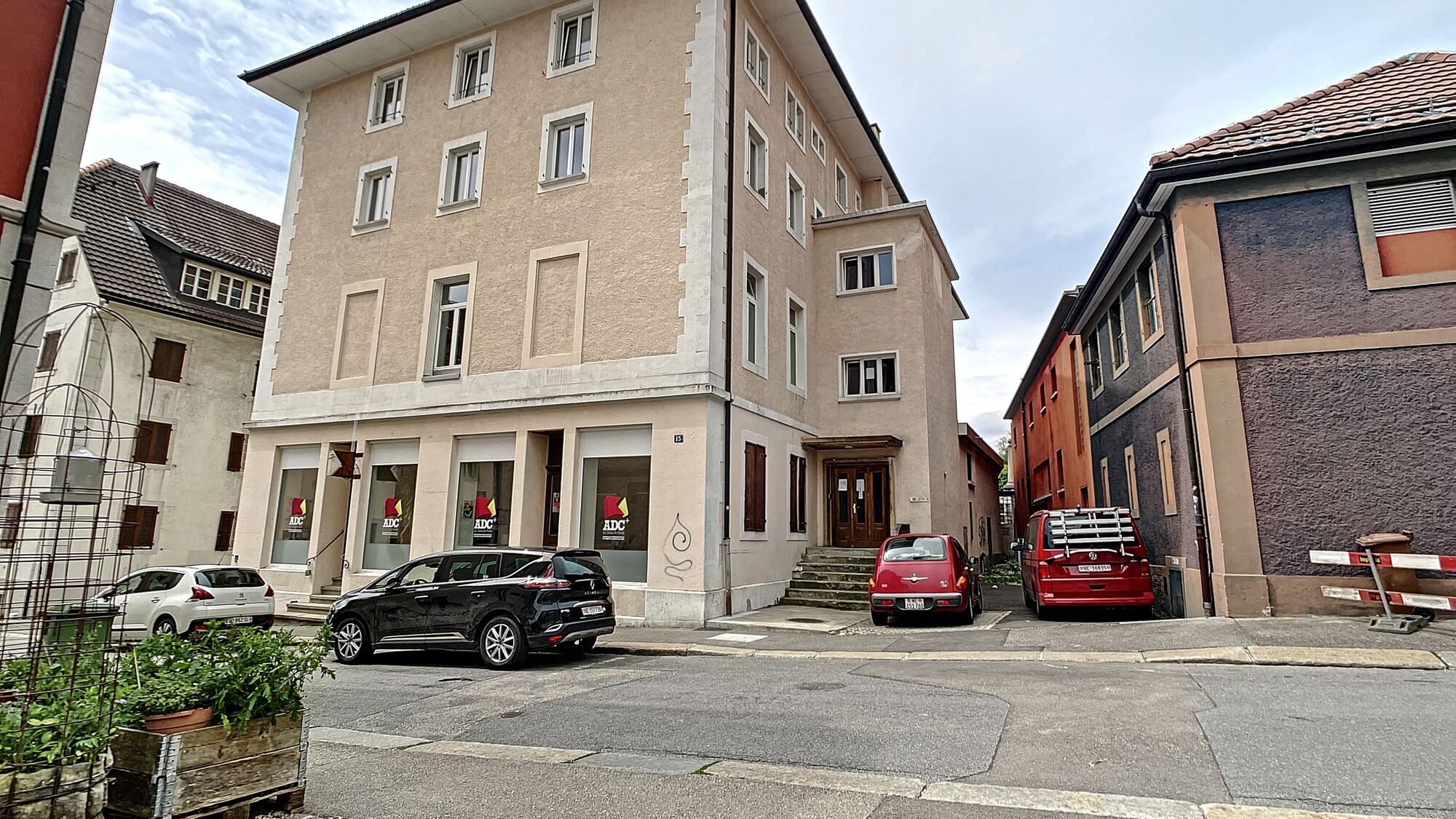 Photo 3