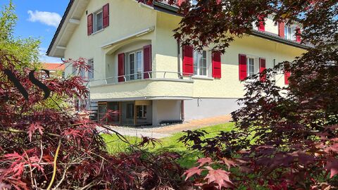 Liegenschaft mit zwei Wohnungen, Schopf und grossem Garten