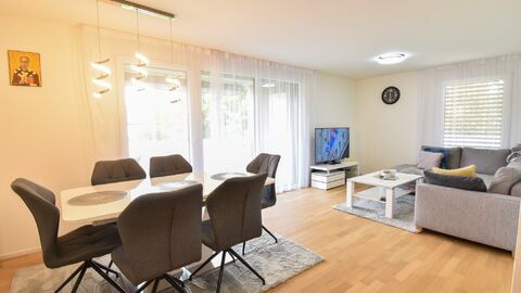 Ländliches, zentrales Wohnen in moderner 2.5 Zimmer Wohnung Nr. 4