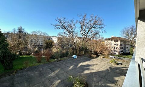 Bright apartment with 2 balconies, elevator and indoor parking space