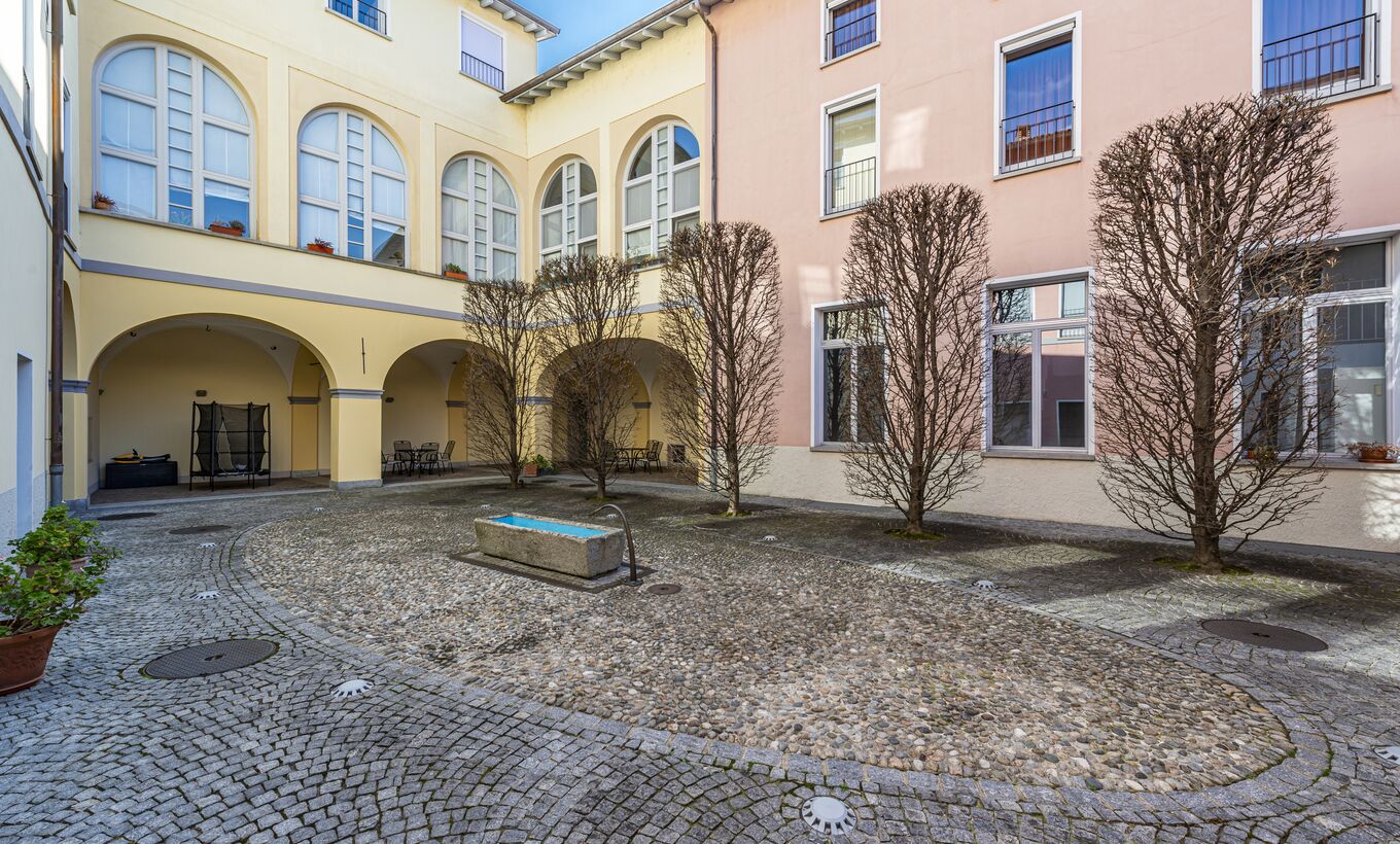 Helles Büro im Zentrum von Mendrisio