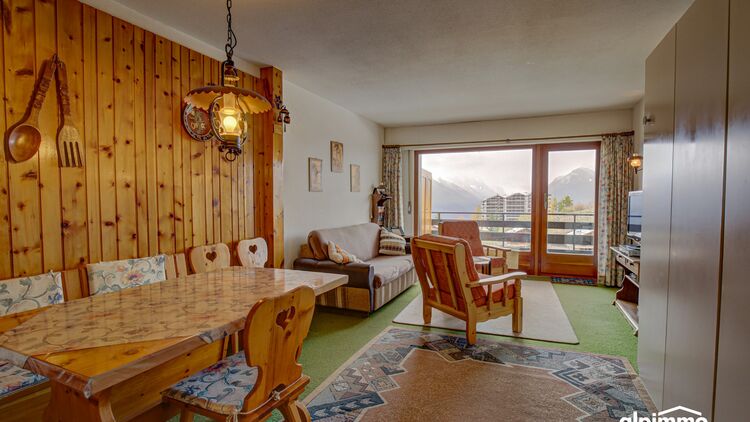 A vendre : Grand studio en face de la télécabine de Nendaz.