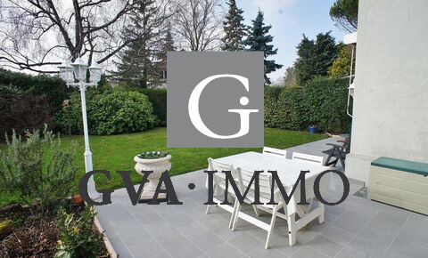 Charming twin villa in residential and quiet area