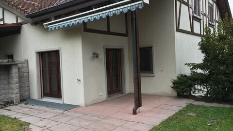 Helles, offenes Haus mit Blick ins Grüne!