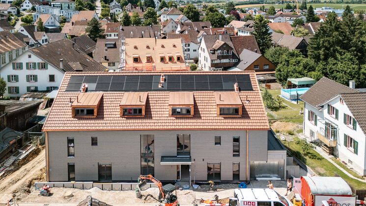 3½-Zimmer Erdgeschosswohnung mit Wintergarten, Sitzplatz und Garten