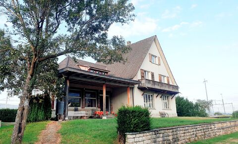 Family house with 10.5 rooms on an area of 300 m2