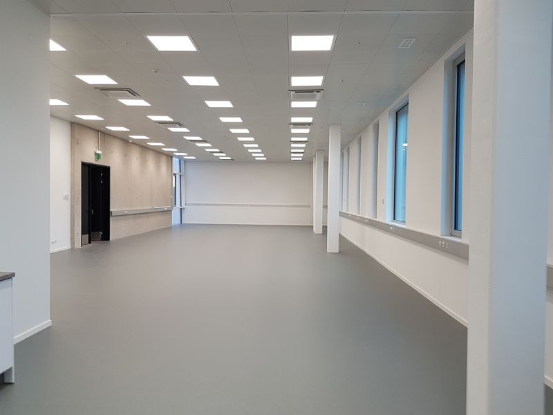 Beautiful surfaces of 214 m2 in a new building
