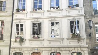 APPARTEMENT DE 2½ PIECES
DANS UN IMMEUBLE PATRICIEN